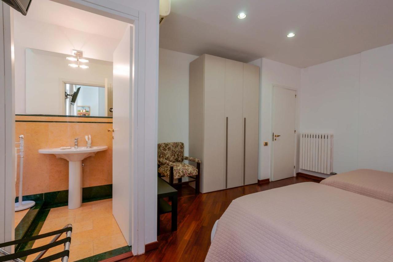 Ai Marinai Bed & Breakfast ตารันโต ภายนอก รูปภาพ